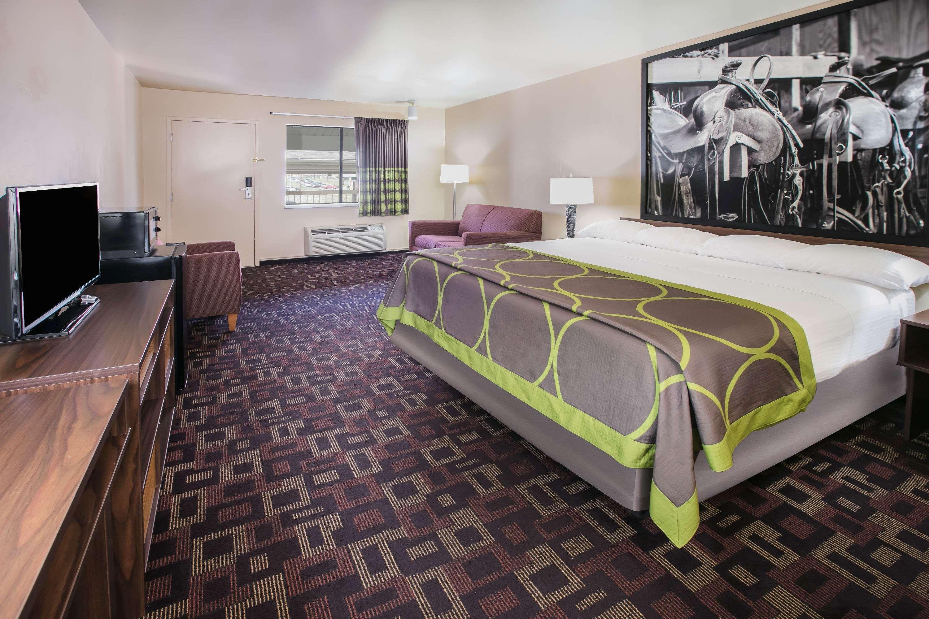 Super 8 By Wyndham Oklahoma Airport Fairgrounds West Motel Екстериор снимка
