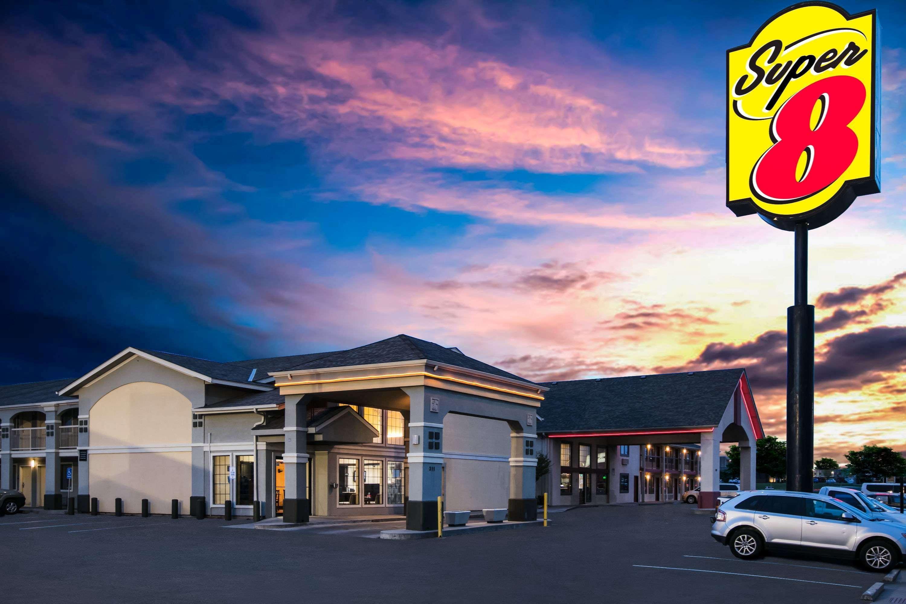 Super 8 By Wyndham Oklahoma Airport Fairgrounds West Motel Екстериор снимка