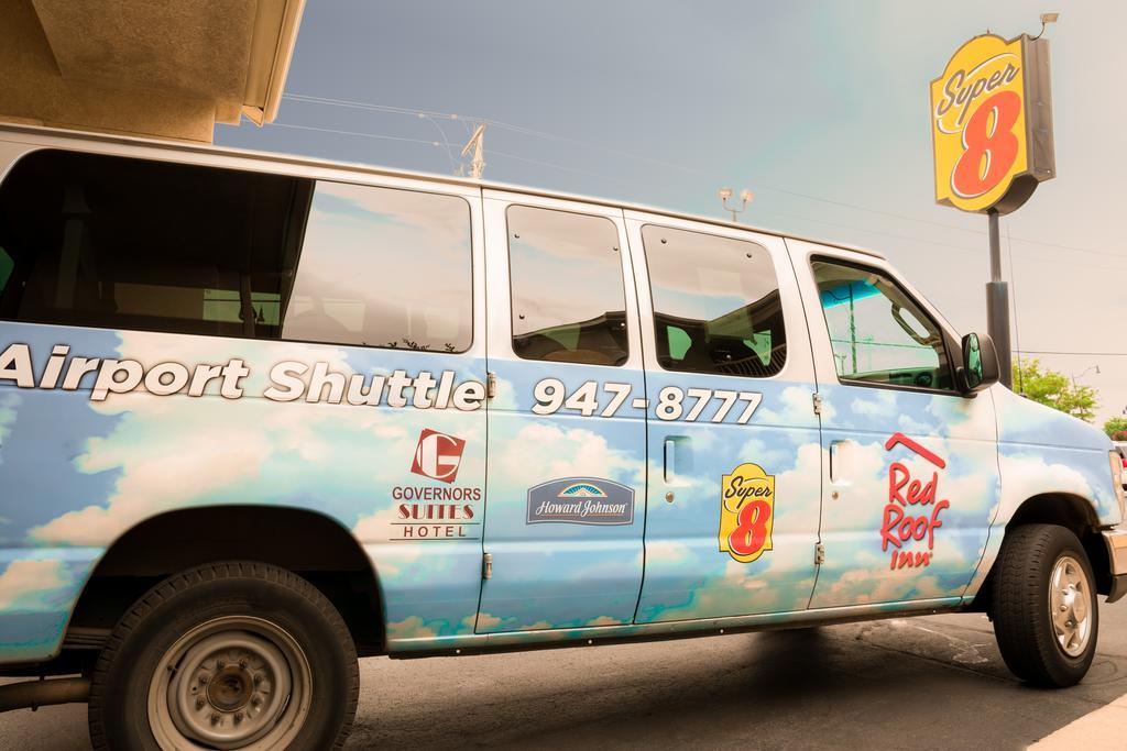 Super 8 By Wyndham Oklahoma Airport Fairgrounds West Motel Екстериор снимка